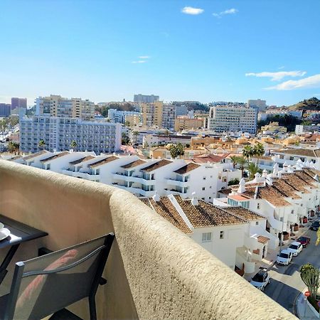 Deluxe Apartment In Benalbeach With Beach Views Benalmádena Esterno foto